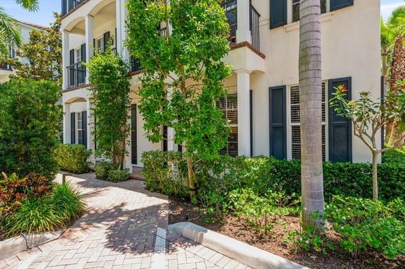 119 Lily, Delray Beach, FL 33444