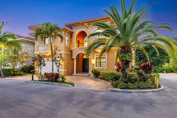 3533 Forest View, Dania, FL 33312