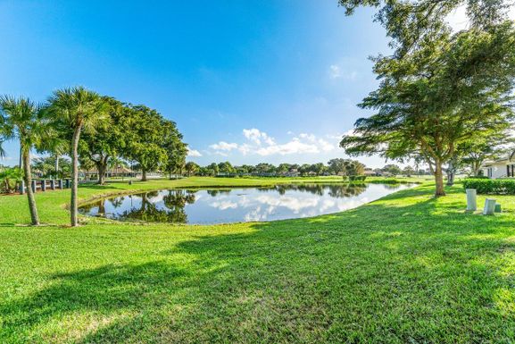 5605 Forest Oaks, Delray Beach, FL 33484