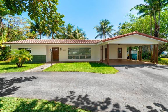714 Hillcrest, Boynton Beach, FL 33435