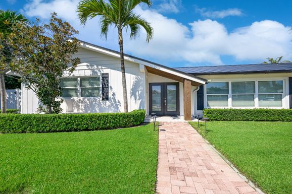 206 Colony, Jupiter Inlet Colony, FL 33469