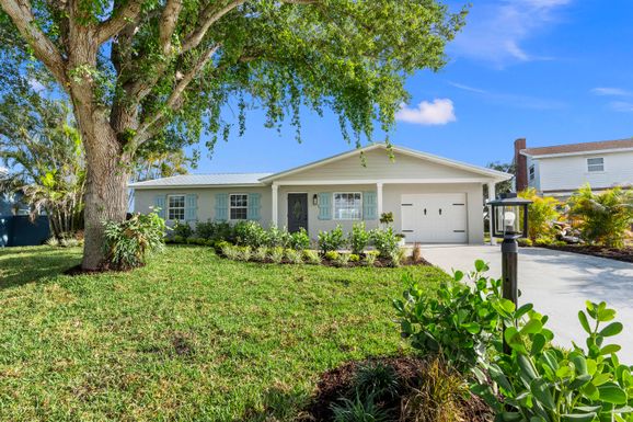 2337 16th, Jensen Beach, FL 34957
