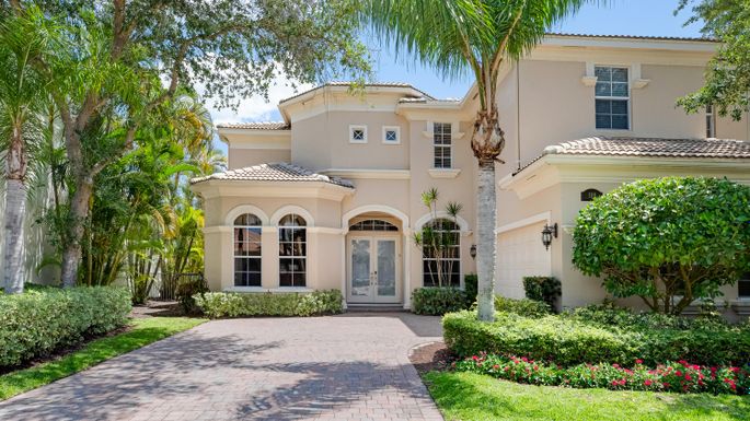 108 Dalena, Palm Beach Gardens, FL 33418