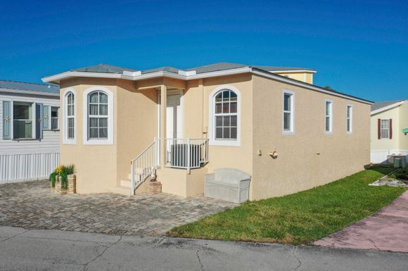 10725 Ocean, Jensen Beach, FL 34957