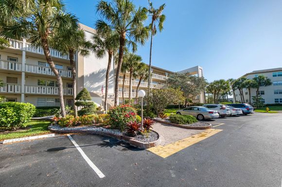 2905 Victoria, Coconut Creek, FL 33066