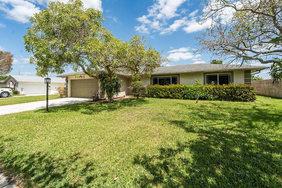 2550 Lochmore, Riviera Beach, FL 33407