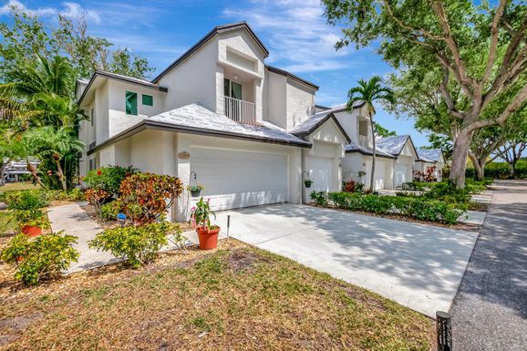 23228 Fountain, Boca Raton, FL 33433