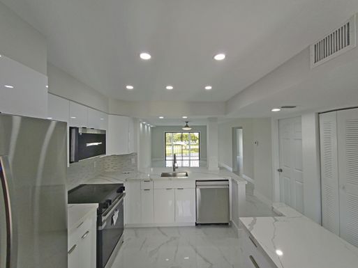 7320 Amberly, Delray Beach, FL 33446