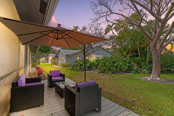 2707 Lowson, Delray Beach, FL 33445