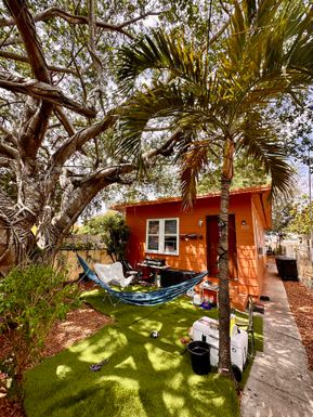 113 E, Lake Worth Beach, FL 33460