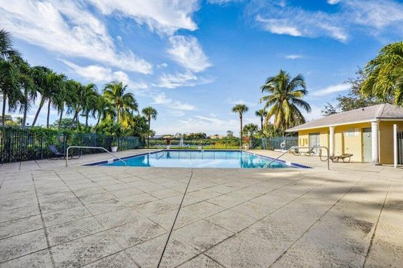 1626 Meadows, Boynton Beach, FL 33436