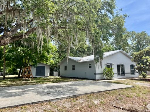 1902 37th, Okeechobee, FL 34974