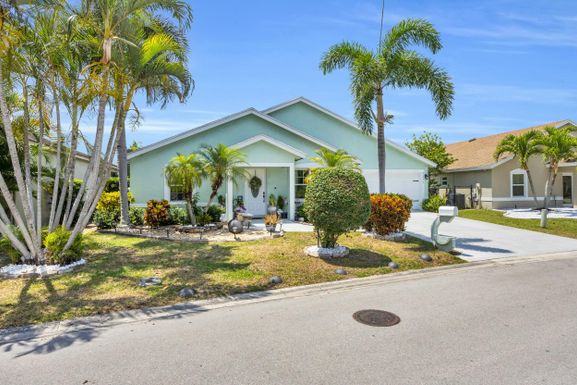 1177 Hatteras, Greenacres, FL 33413