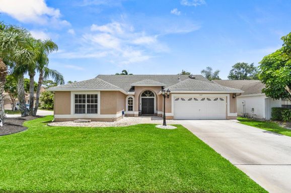 13029 Meadowbreeze, Wellington, FL 33414