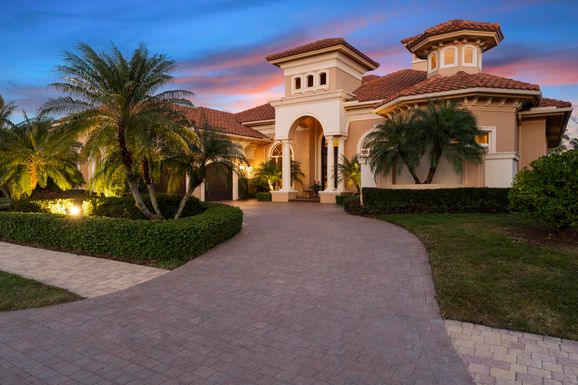 124 Rio Casarano, Port Saint Lucie, FL 34984