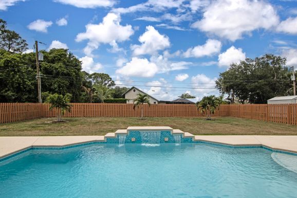 2852 Collings, Port Saint Lucie, FL 34953