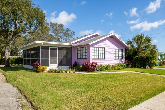 1215 Alpha, West Palm Beach, FL 33401