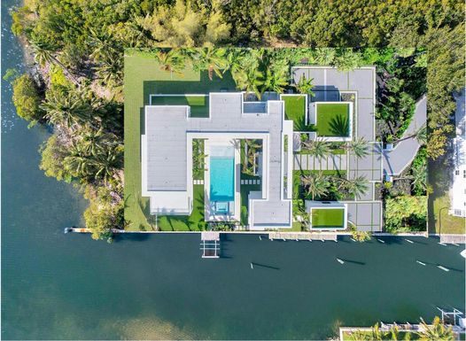 9399 Delafield, Hobe Sound, FL 33455