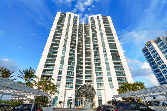 1600 Ocean, Lauderdale By The Sea, FL 33062