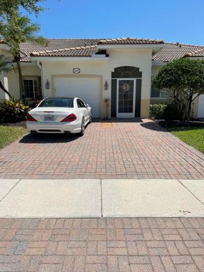 9922 Galleon, West Palm Beach, FL 33411