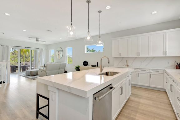 5285 Beckman, Palm Beach Gardens, FL 33418