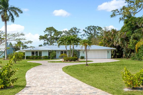 854 Spruce Ridge, Stuart, FL 34994