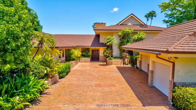 8541 Estate, West Palm Beach, FL 33411