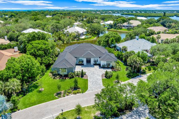 201 Shores, Vero Beach, FL 32963