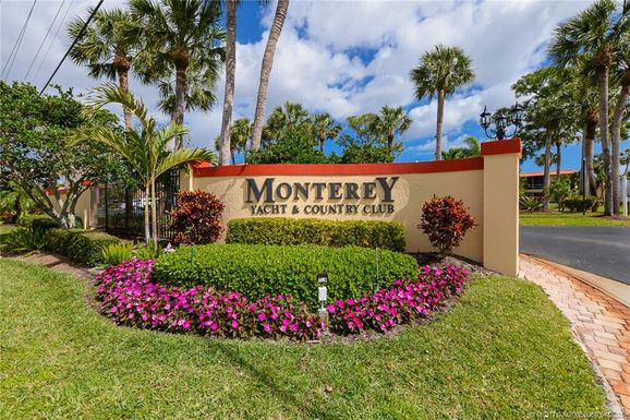 1925 Palm City, Stuart, FL 34994