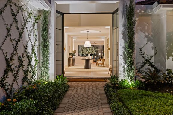 1785 Flagler Manor, West Palm Beach, FL 33411