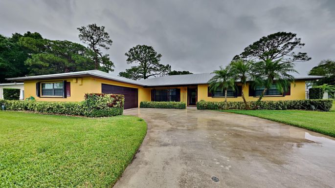 3801 Avenue J, Fort Pierce, FL 34947
