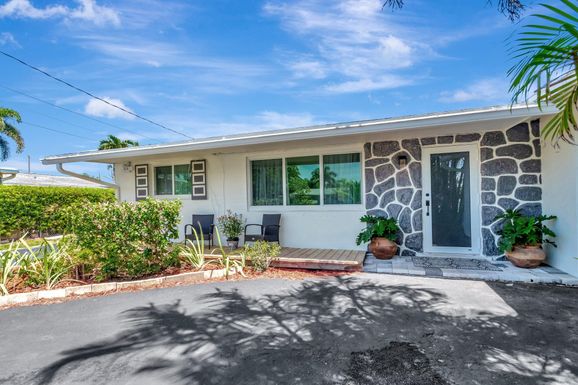 1466 Rose, West Palm Beach, FL 33406