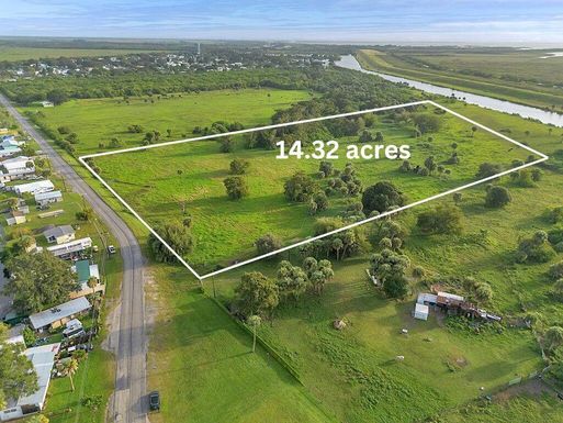 1501-1601 Hunter, Okeechobee, FL 34974