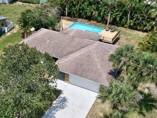 841 Carnation, Sebastian, FL 32958