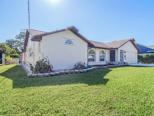 113 Larchmont, Sebastian, FL 32958