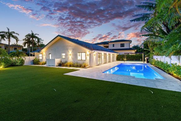 22233 Hollyhock, Boca Raton, FL 33433