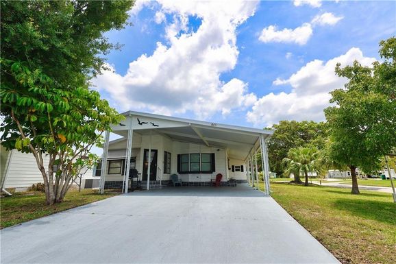821 Bougainvillea, Barefoot Bay, FL 32976