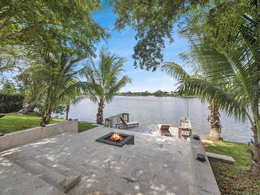 12706 Headwater Circle, Wellington, FL 33414