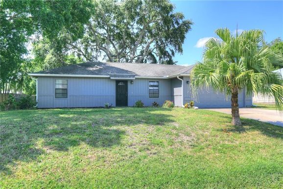 772 Breakwater, Sebastian, FL 32958