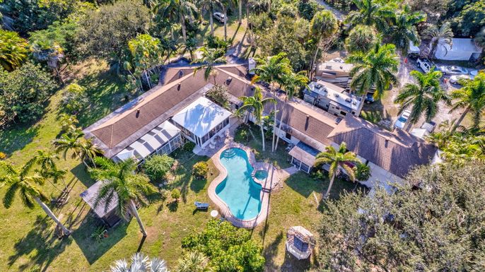 550 Skylake, West Palm Beach, FL 33415