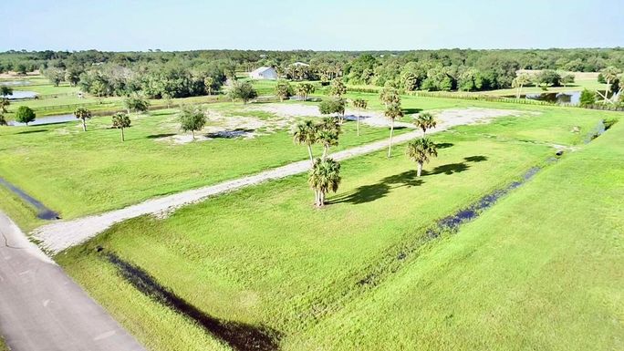 2452 130th, Okeechobee, FL 34974
