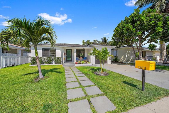 1613 J, Lake Worth Beach, FL 33460