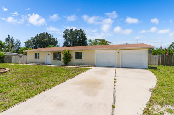 3180 Carol, Palm Springs, FL 33461