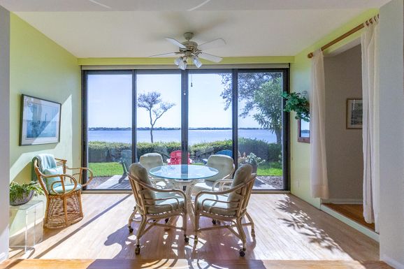 2562 Seagrass, Palm City, FL 34990