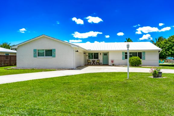 1848 Palmetto, Stuart, FL 34994