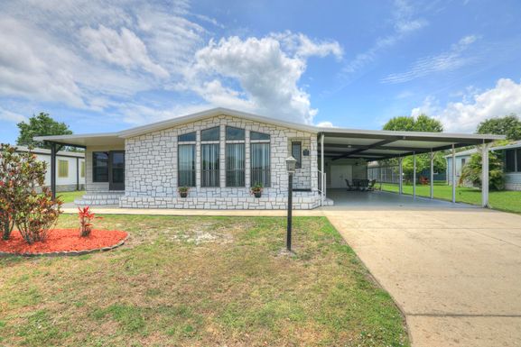 915 Yew, Barefoot Bay, FL 32976