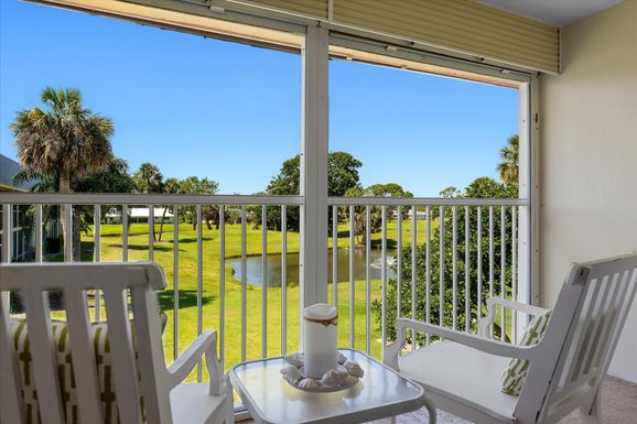 18081 Country Club, Jupiter, FL 33469