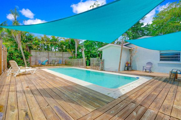 9180 Honeywell, Lake Worth, FL 33467