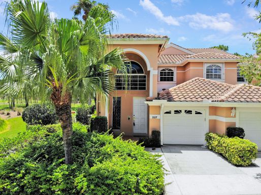 227 Legendary, Palm Beach Gardens, FL 33418