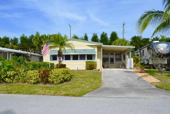 8031 Homestead, Hobe Sound, FL 33455